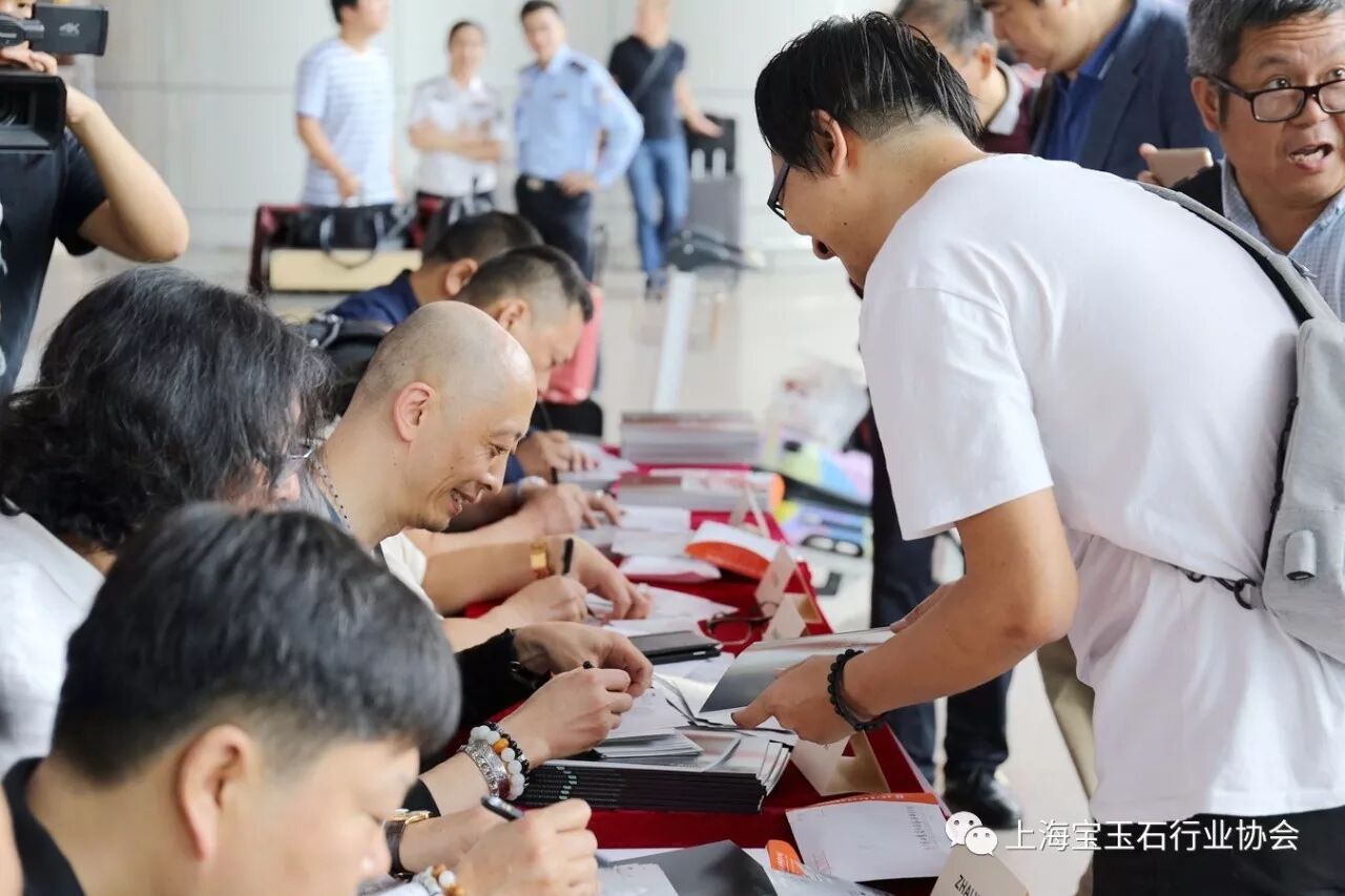 厉害了！中国当代玉雕与世界的对话，大英博物馆邀请访问团今日启程！