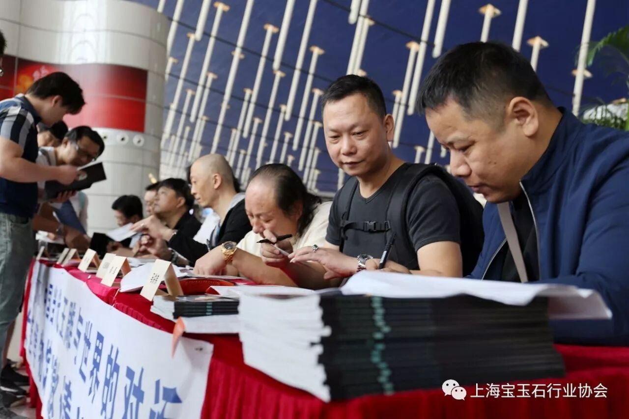 厉害了！中国当代玉雕与世界的对话，大英博物馆邀请访问团今日启程！