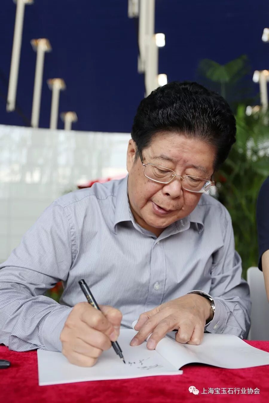 厉害了！中国当代玉雕与世界的对话，大英博物馆邀请访问团今日启程！