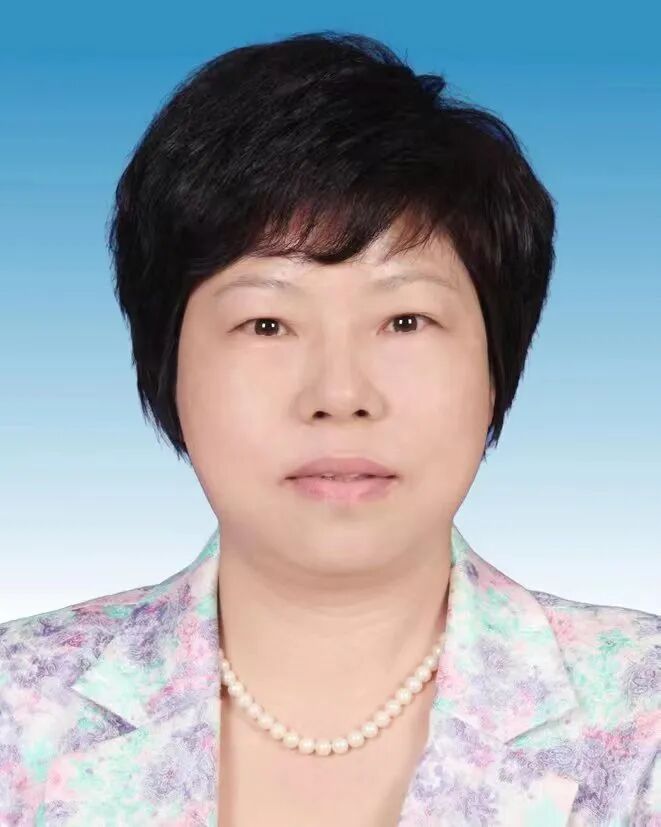 为薛丽容,蒋晓筠,欧余军,谭汝新,李永政,叶妍领导班子成员平均年龄52