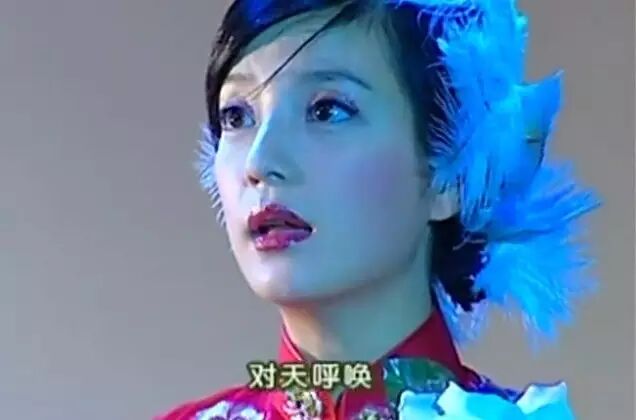 小草莓讲故事陆依萍请交出你的口红色号