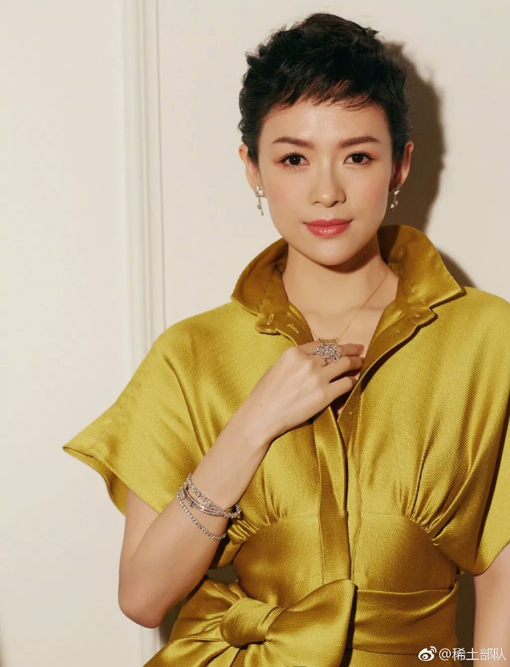 baby也剪狗啃瀏海，曾經土到爆的髮型要重回時尚圈了？ 時尚 第8張