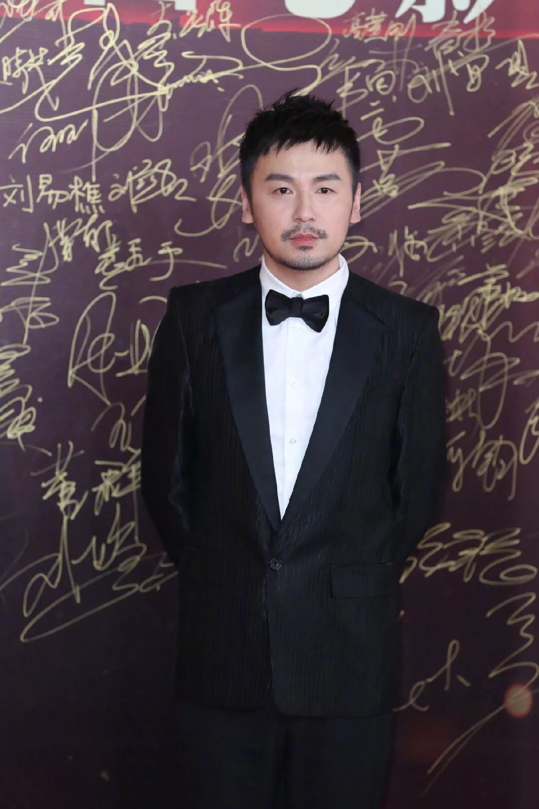 baby也剪狗啃瀏海，曾經土到爆的髮型要重回時尚圈了？ 時尚 第7張