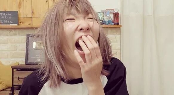 自称“奇迹的丑女”的日本网红妹子，化妆前后堪比整容和换头...（组图） - 2