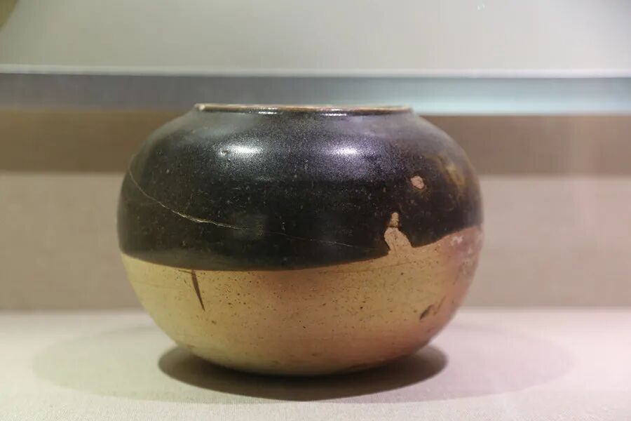 聊城出土唐代文物展亮相东昌府区博物馆