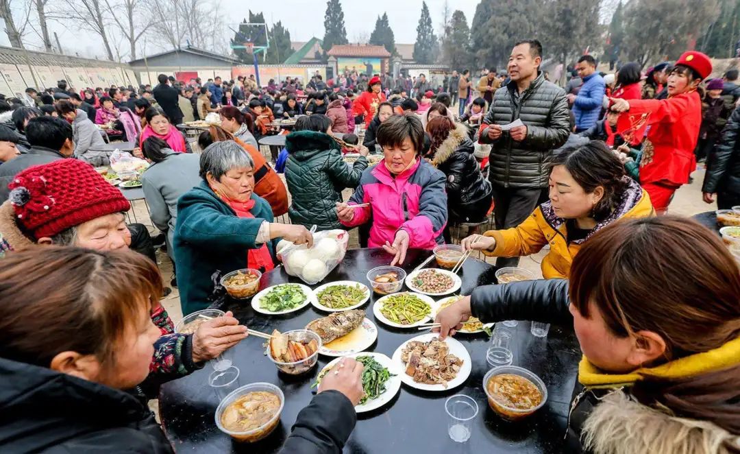 为什么现在农村人喜欢去城里摆酒席？有3个原因，你喜欢在哪摆？