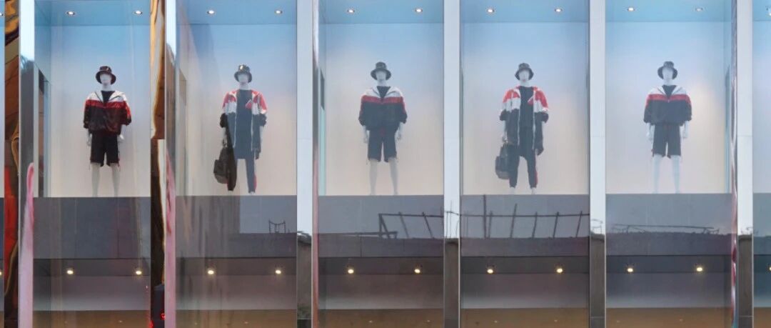 卖断货、潮炸天……羽绒服生意“爆”了