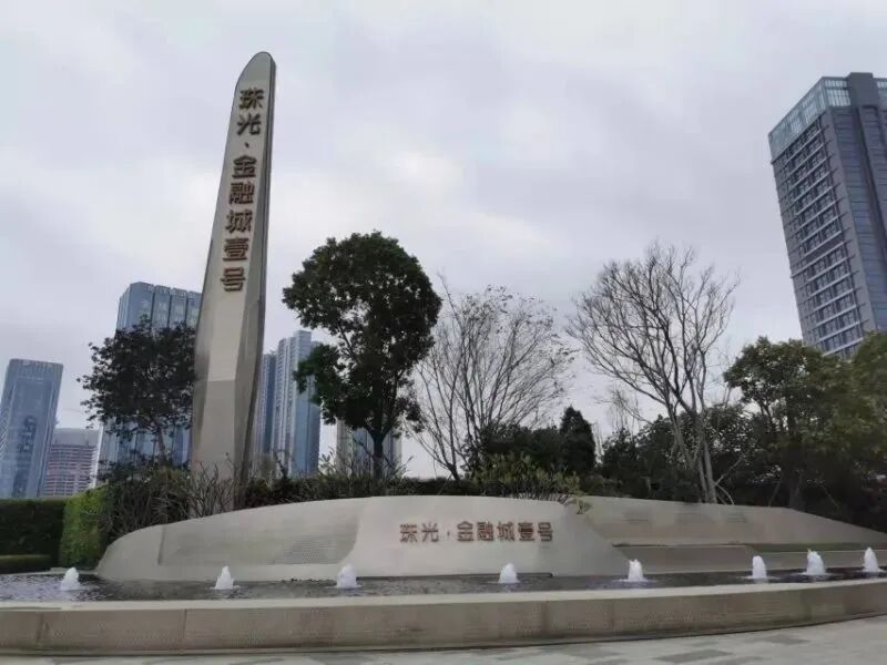 一线江景大平层，广州房价天花板在哪？