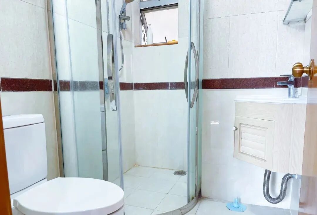 天河北二手房出售，南粤阁电梯4房，华阳小学，单价仅需5万！