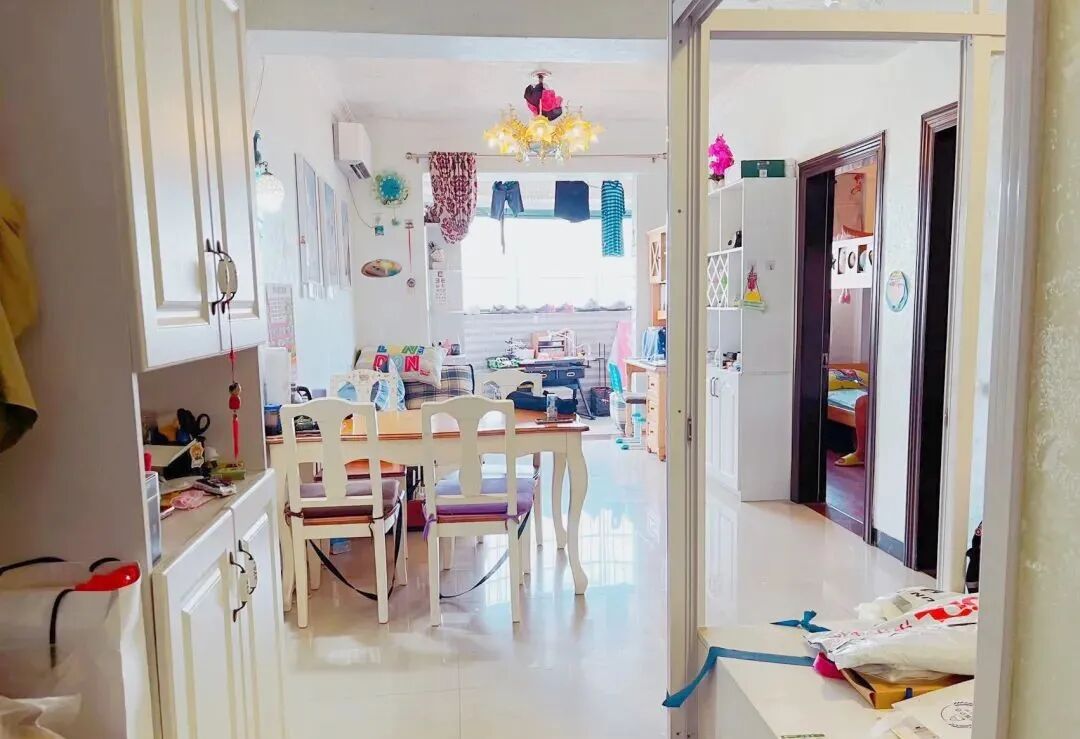 天河北二手房出售，嘉怡苑81平，560万！