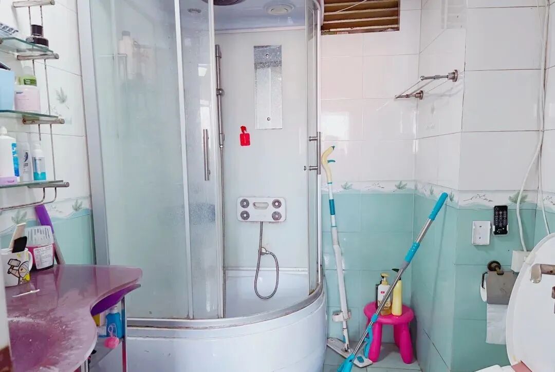 天河北二手房出售，嘉怡苑81平，560万！