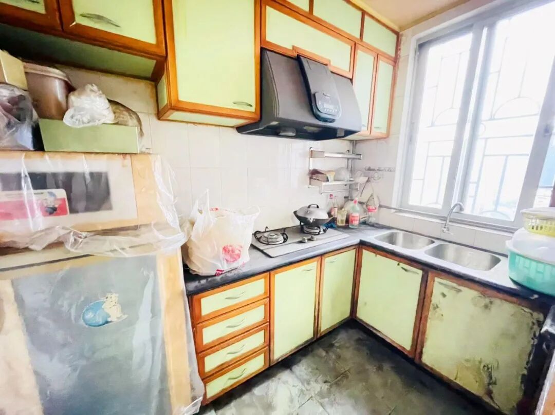 天河北二手房【润华大厦】91平，总价500万！