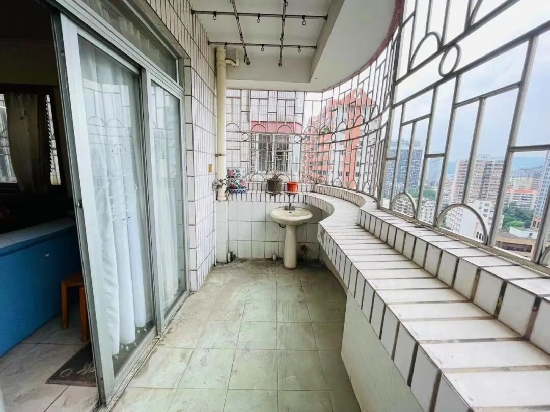 天河北二手房【润华大厦】91平，总价500万！