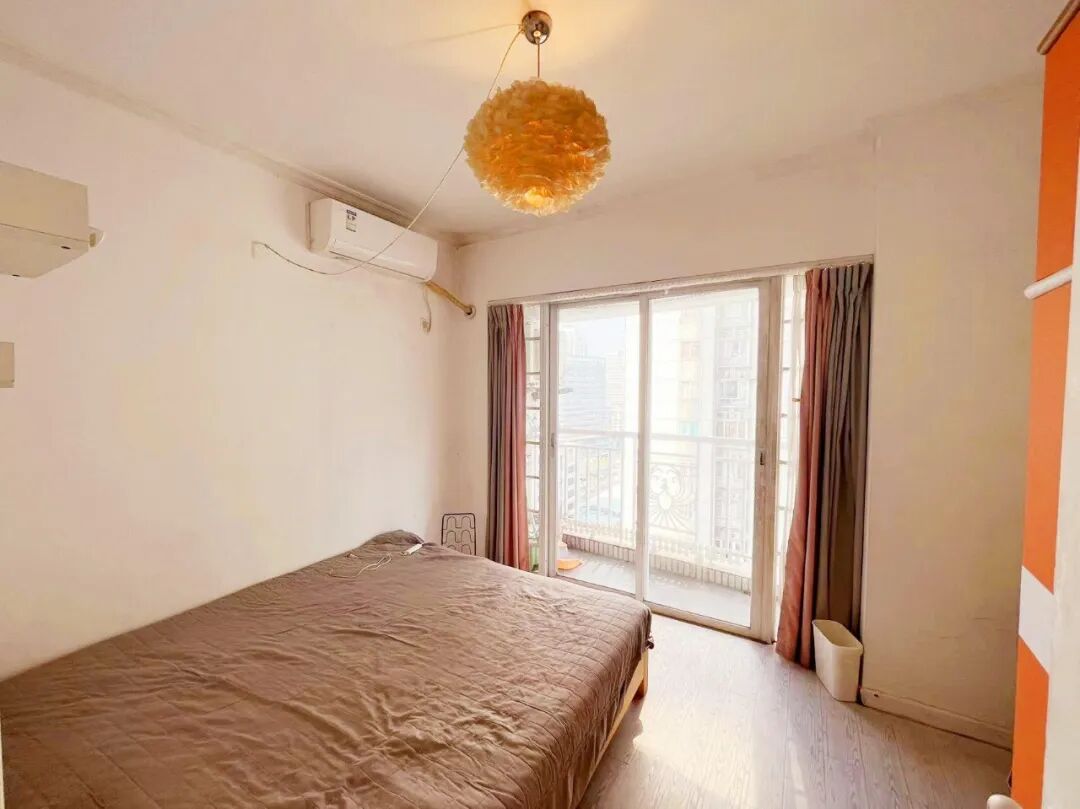 天河北二手房【鸿翔大厦】42平，总价330万！