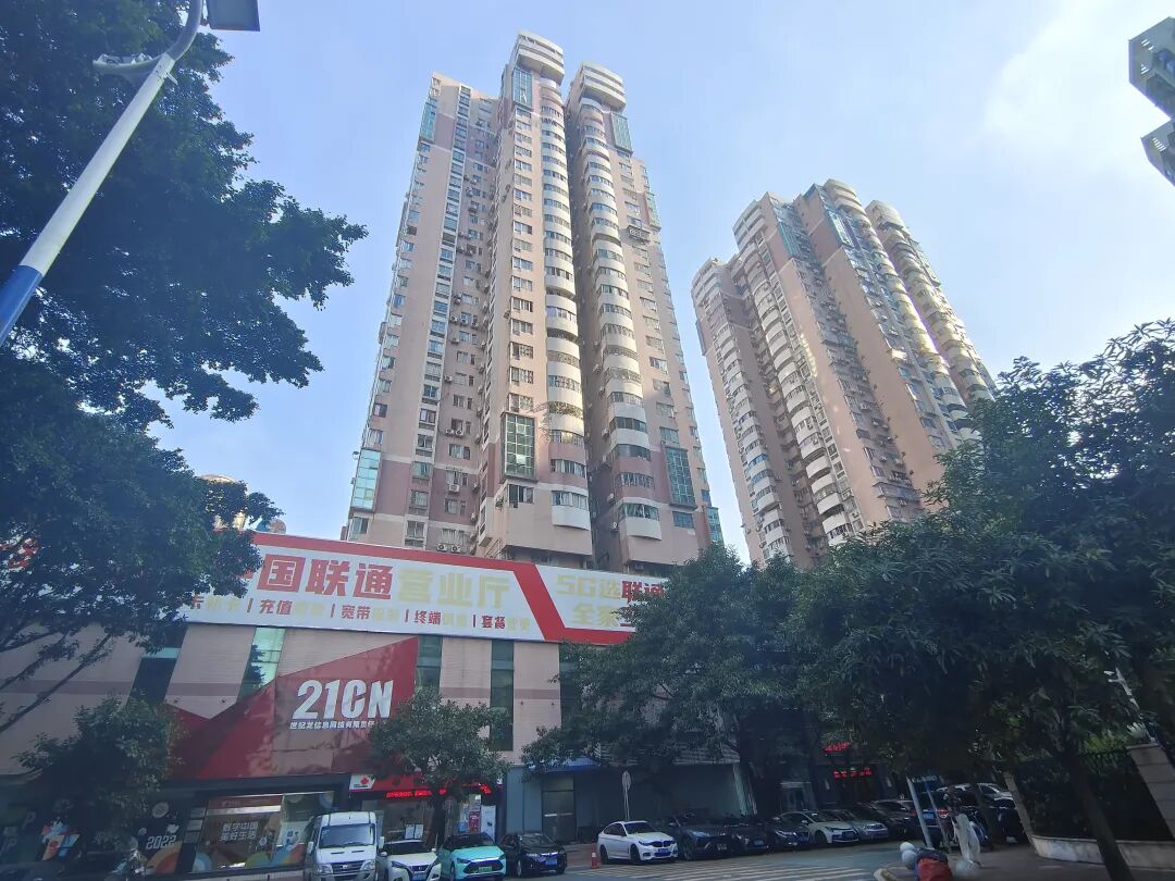 天河北总价520万 | 华天国际广场，71平，西南向大两房、无抵押、诚心出售！