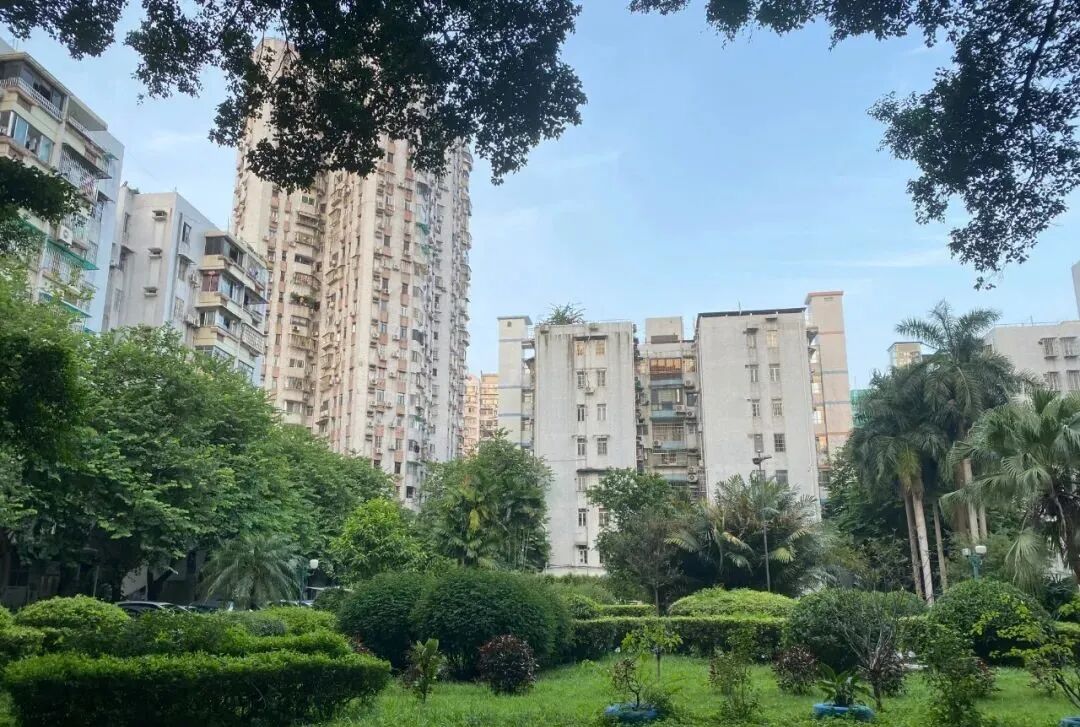 天河北二手房，怡侨大厦，105平方，总价650万！