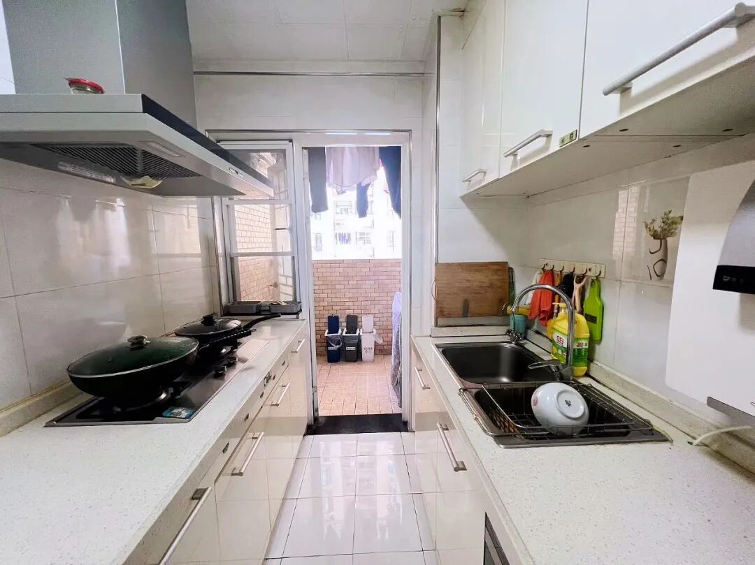 天河北总价1040万 | 芳草园，109平三房，南向、*户型、诚心出售！