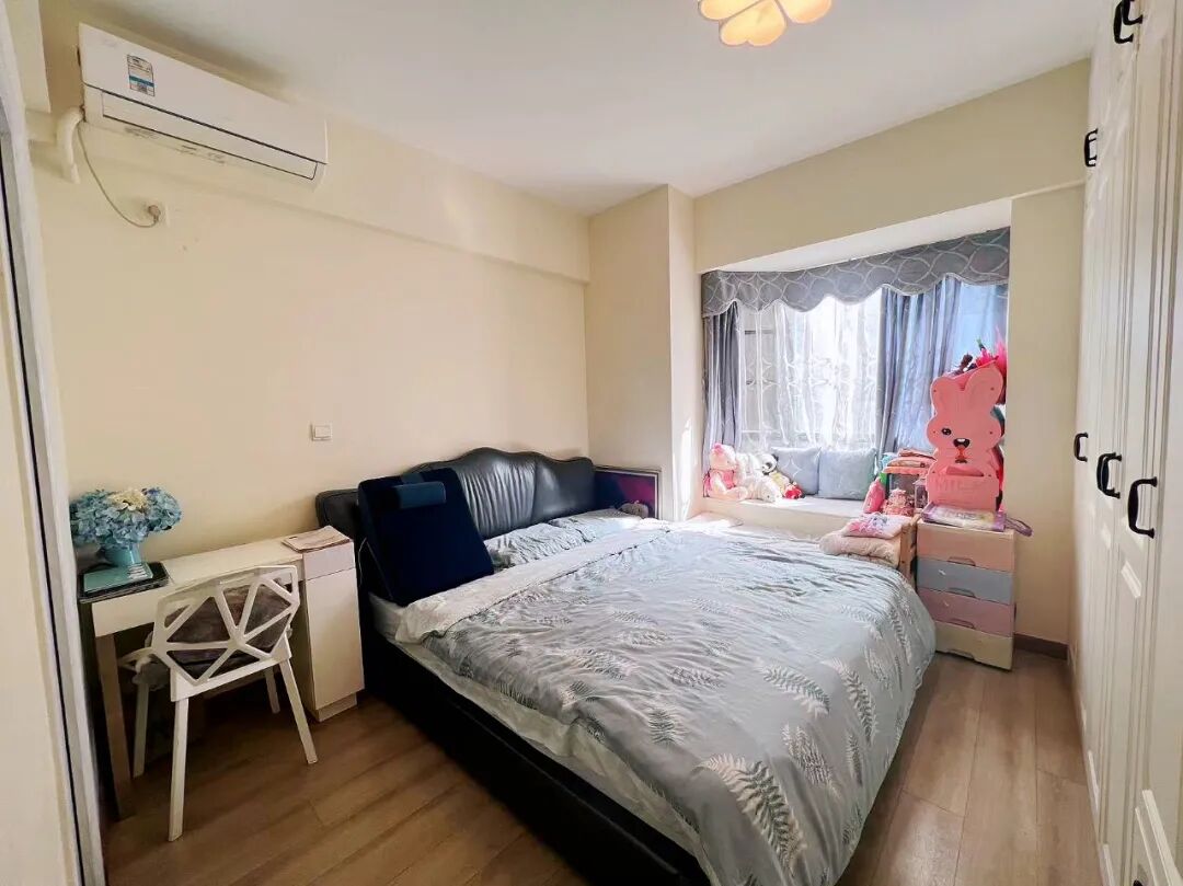 天河北总价1040万 | 芳草园，109平三房，南向、*户型、诚心出售！