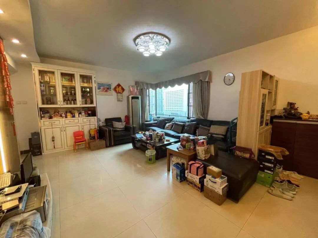 天河北总价1470万三房 |  芳草园，121平三房，近地铁、豪华装修