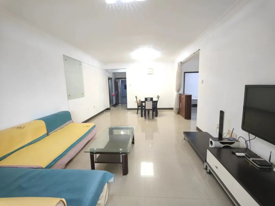 天河北总价1245万三房 |  伊顿18，120平大三房，高层视野开阔、繁华地段