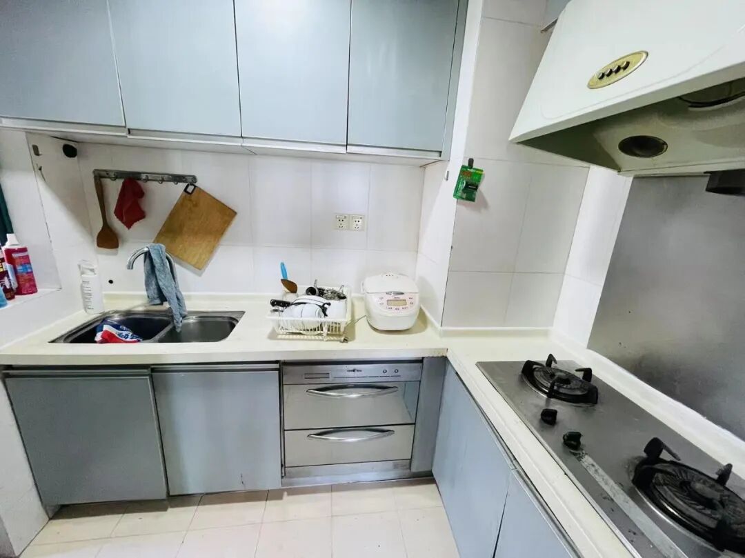 天河北二手房【金碧翡翠华庭】76平，总价620万！