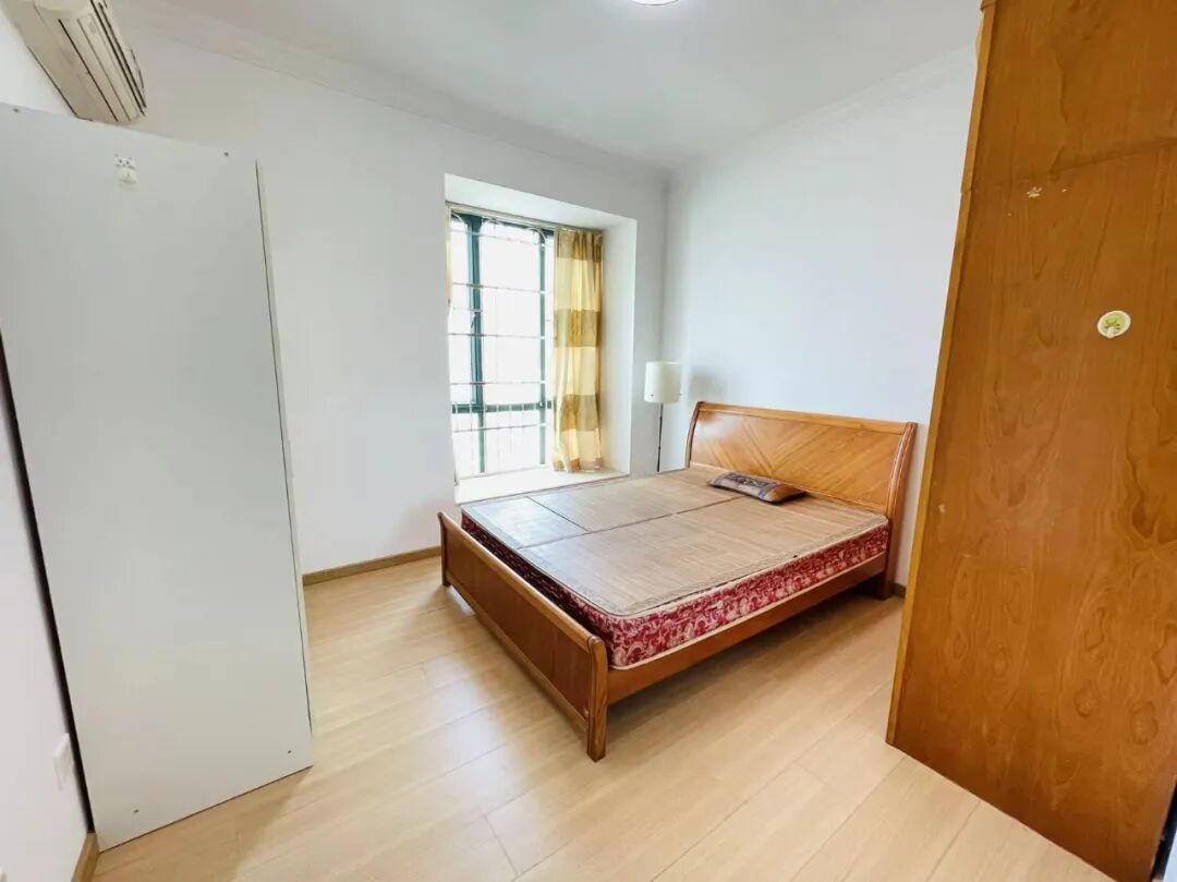 天河北二手房【金碧翡翠华庭】76平，总价620万！