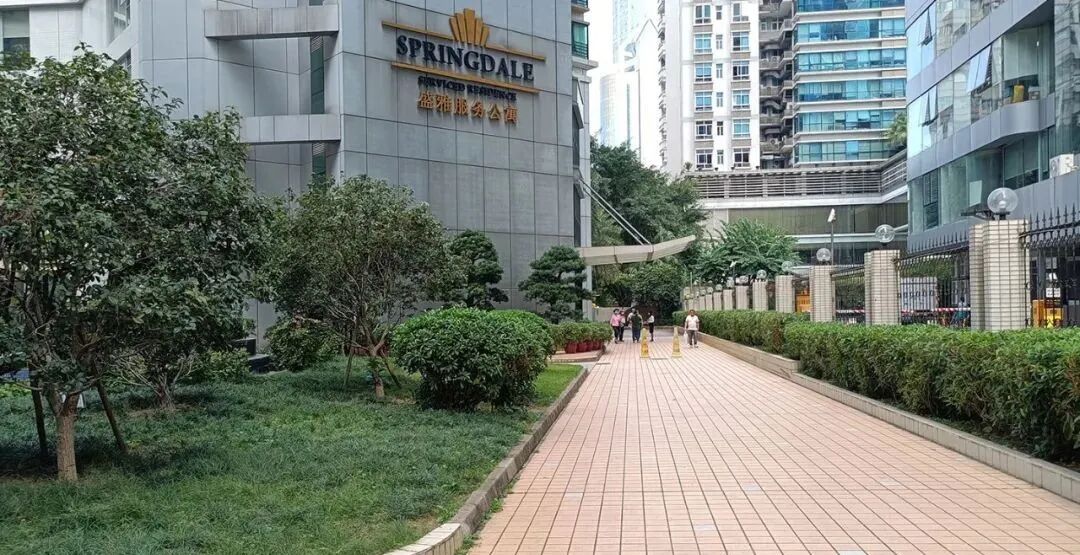 天河北二手房天文苑，次新小区，元旦推出特价单位！