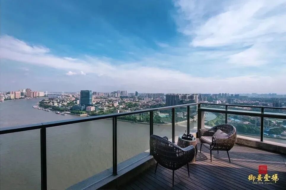 楼市新环境，白鹅潭凭什么收割购房者的关注？