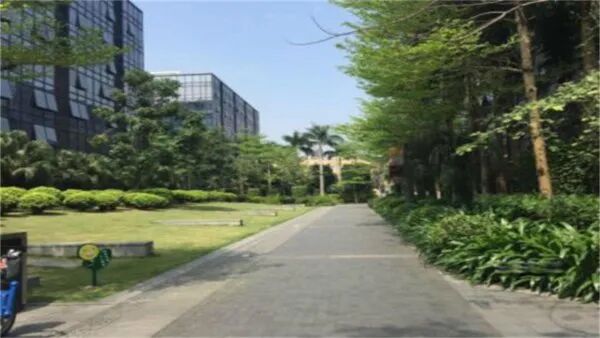 保利中辰广场为什么贵？