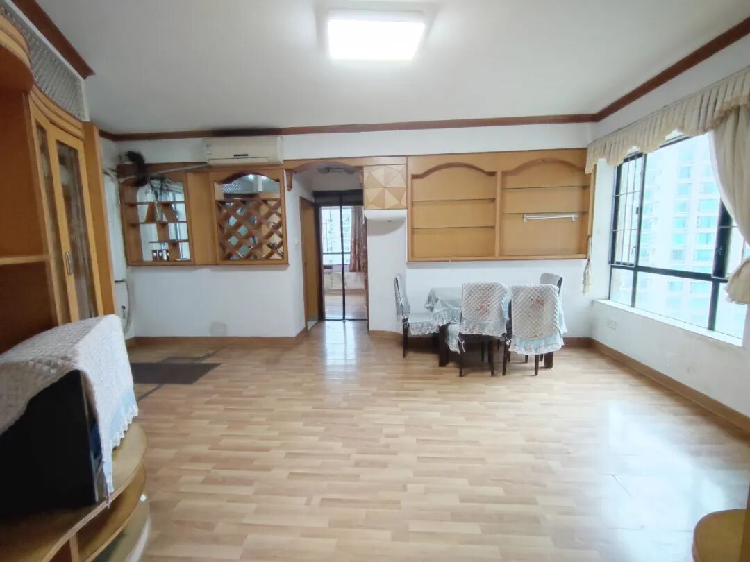 天河北总价850万两房 |  芳草园，92平两房，可改三房、诚心出售