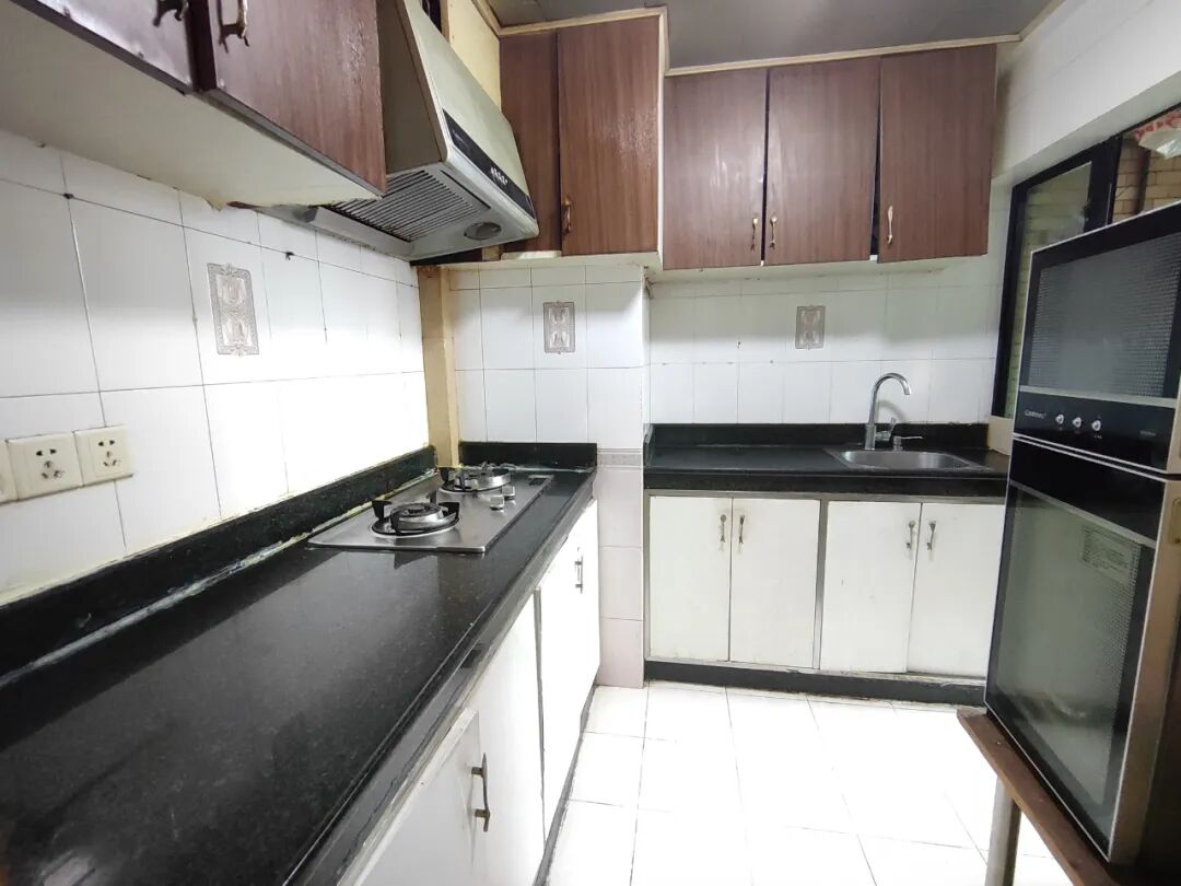 天河北总价850万两房 |  芳草园，92平两房，可改三房、诚心出售