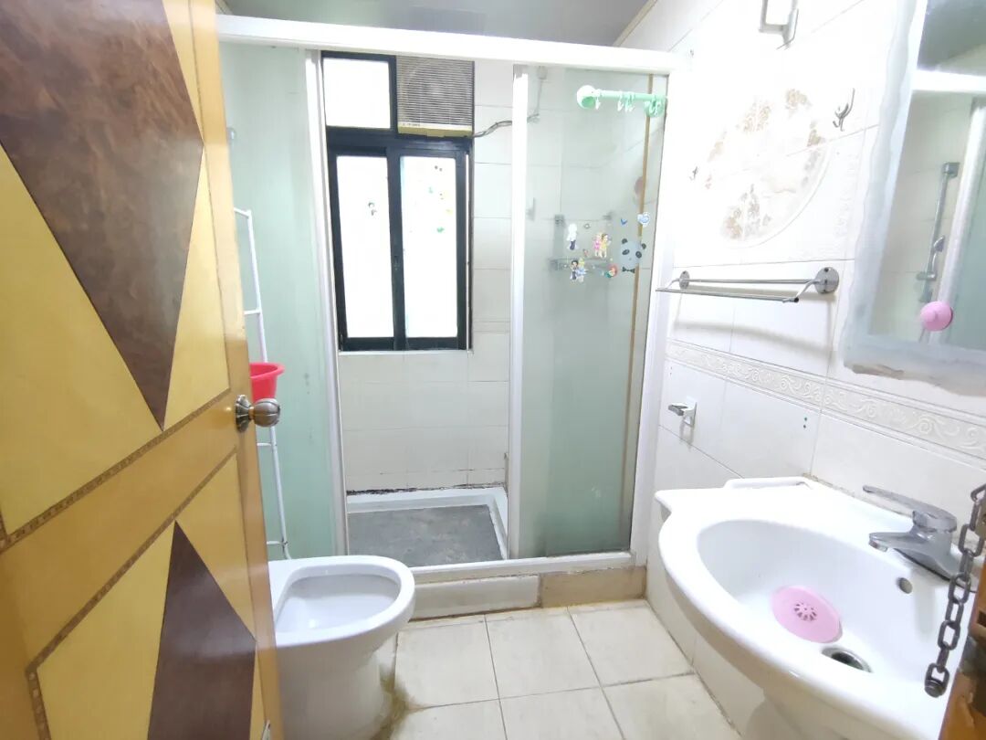 天河北总价850万两房 |  芳草园，92平两房，可改三房、诚心出售