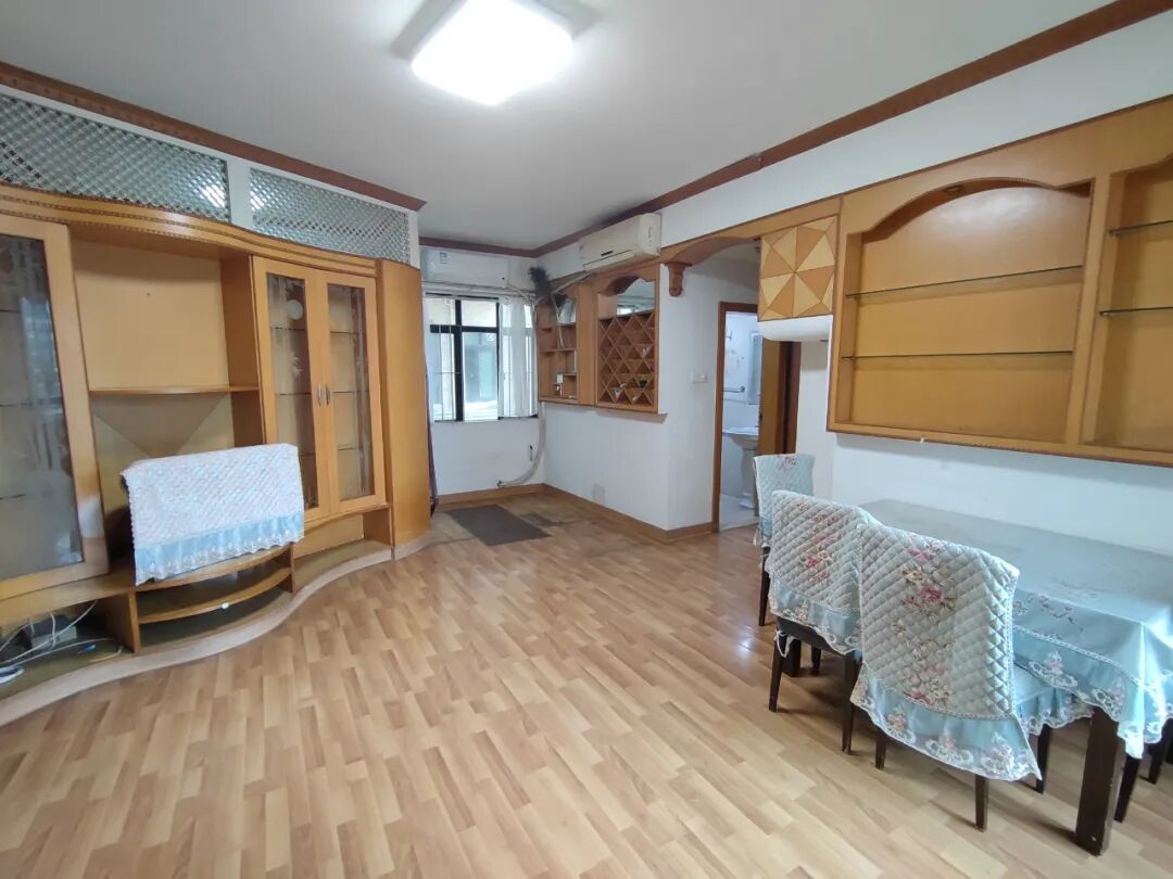 天河北总价850万两房 |  芳草园，92平两房，可改三房、诚心出售