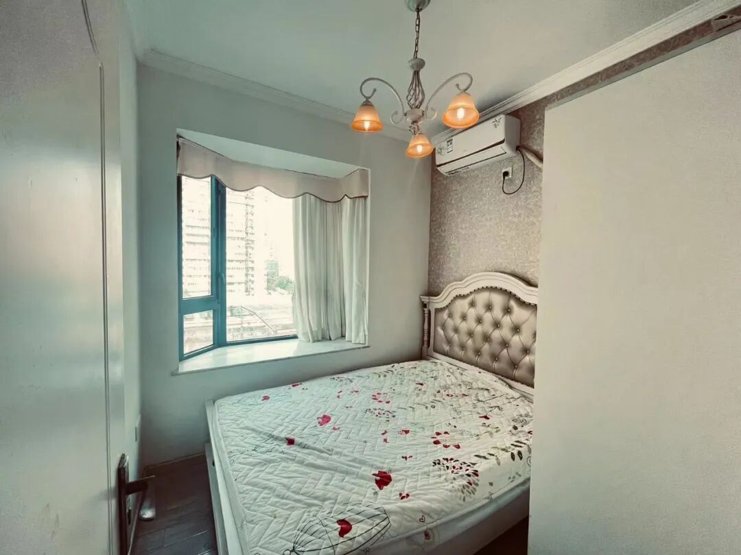 天河北总价650万 | 金海花园，74平两房，户型方正，即买即入住！