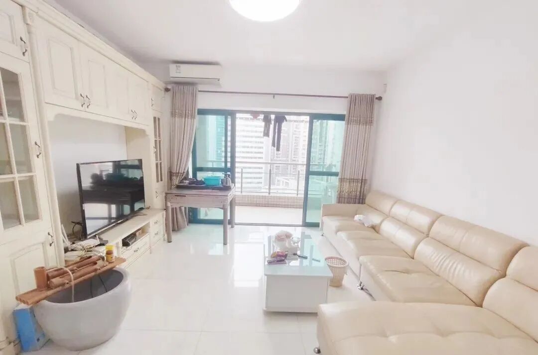 天河北二手房出售，金碧翡翠华庭，127.5平，1190万！