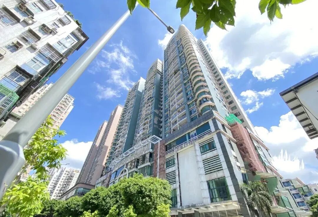 天河北二手房出售，金碧翡翠华庭，127.5平，1190万！