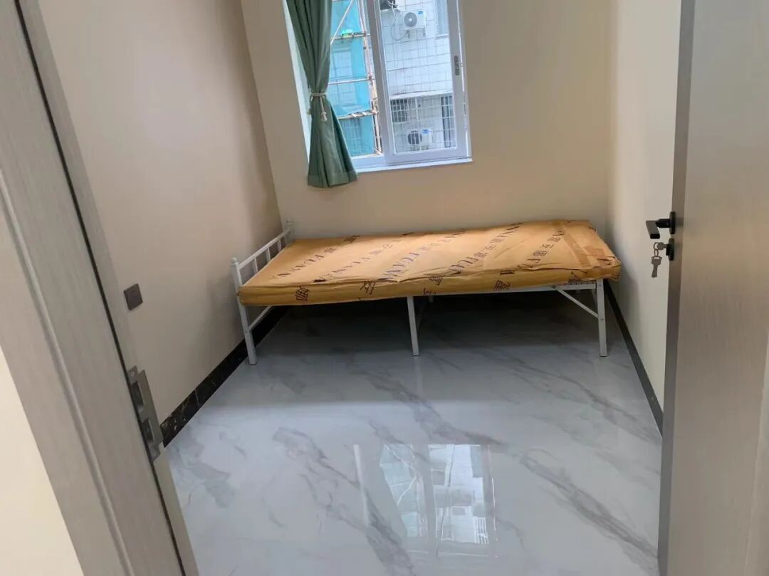 天河北总价700万三房 | 广梅汕宿舍，102平，无按揭，业主急售！