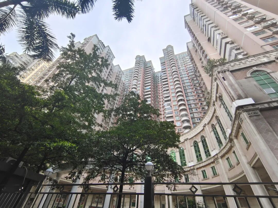 广州二手房出售，天诚广场，118平，总价900万！