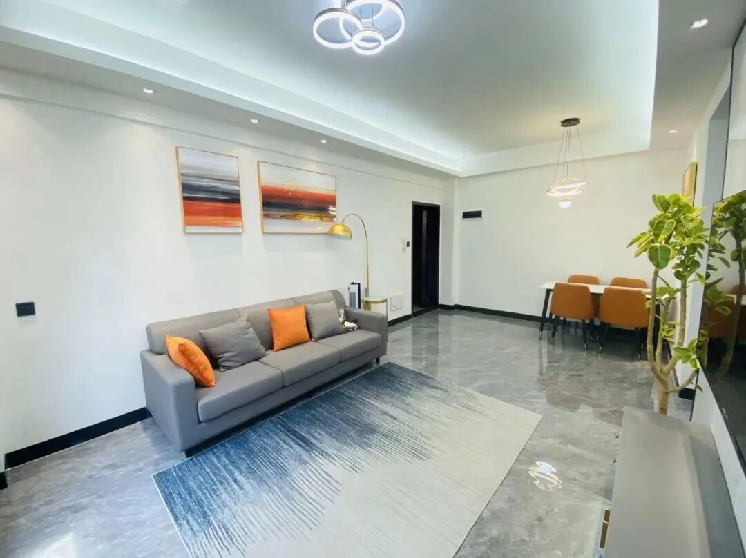 天河北总价530万 | 嘉怡花苑，88平，南向大三房、无抵押、诚心出售！