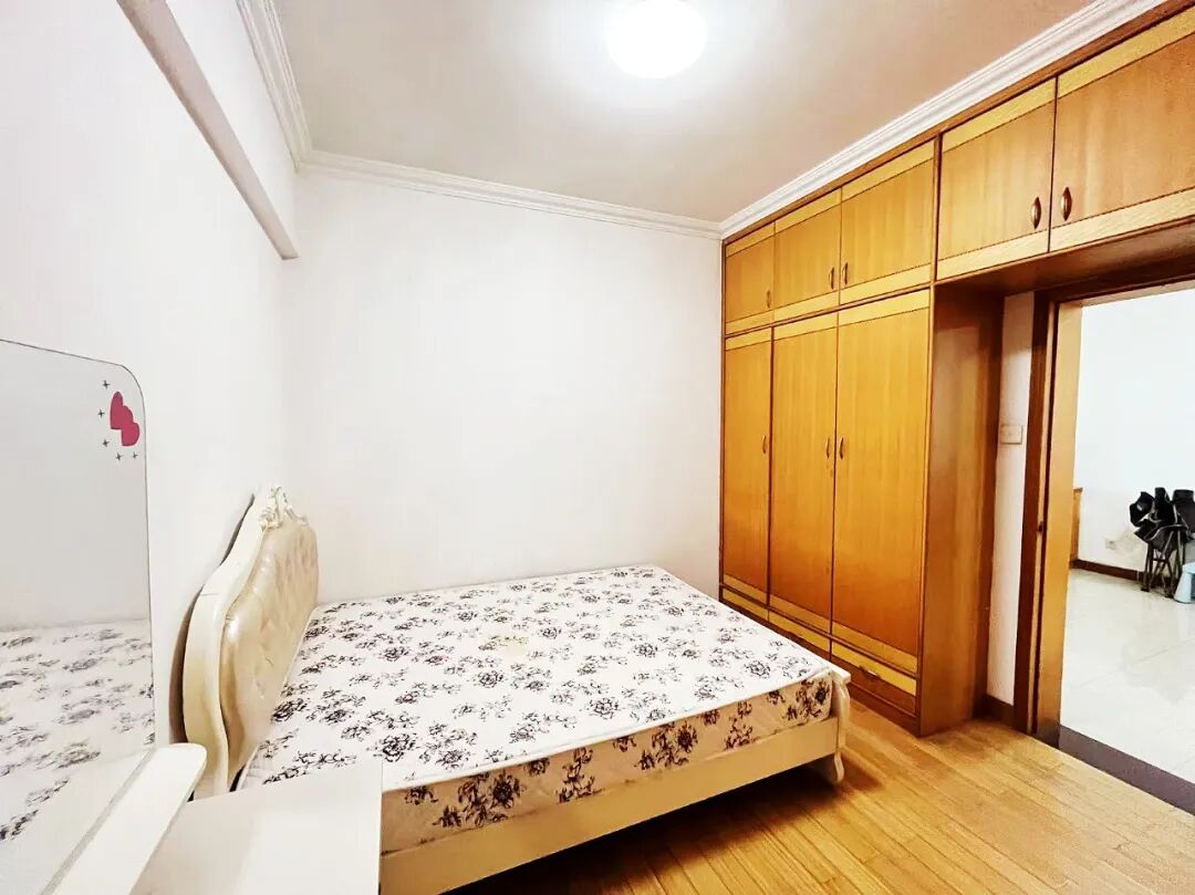 天河北总价570万两房 | 润华大厦，85平两房，花园小区、管理好