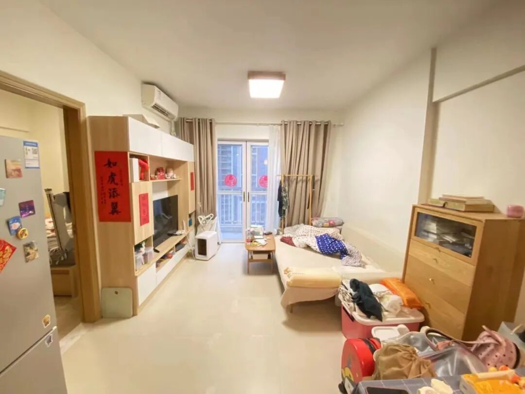 天河北总价450万 |  鸿翔大厦，56平，近华师地铁、业主诚心出售