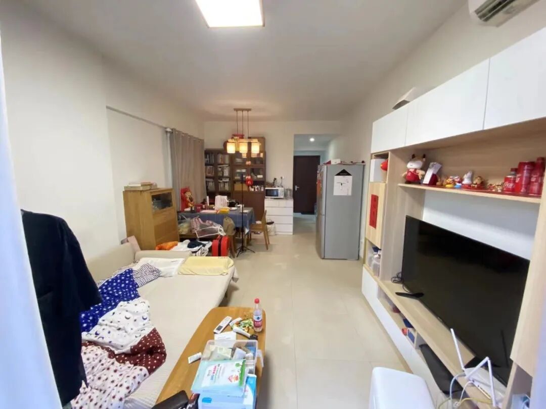 天河北总价450万 |  鸿翔大厦，56平，近华师地铁、业主诚心出售