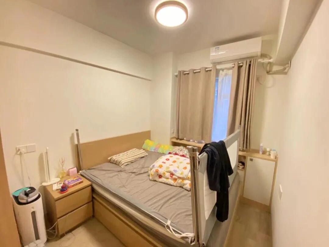 天河北总价450万 |  鸿翔大厦，56平，近华师地铁、业主诚心出售