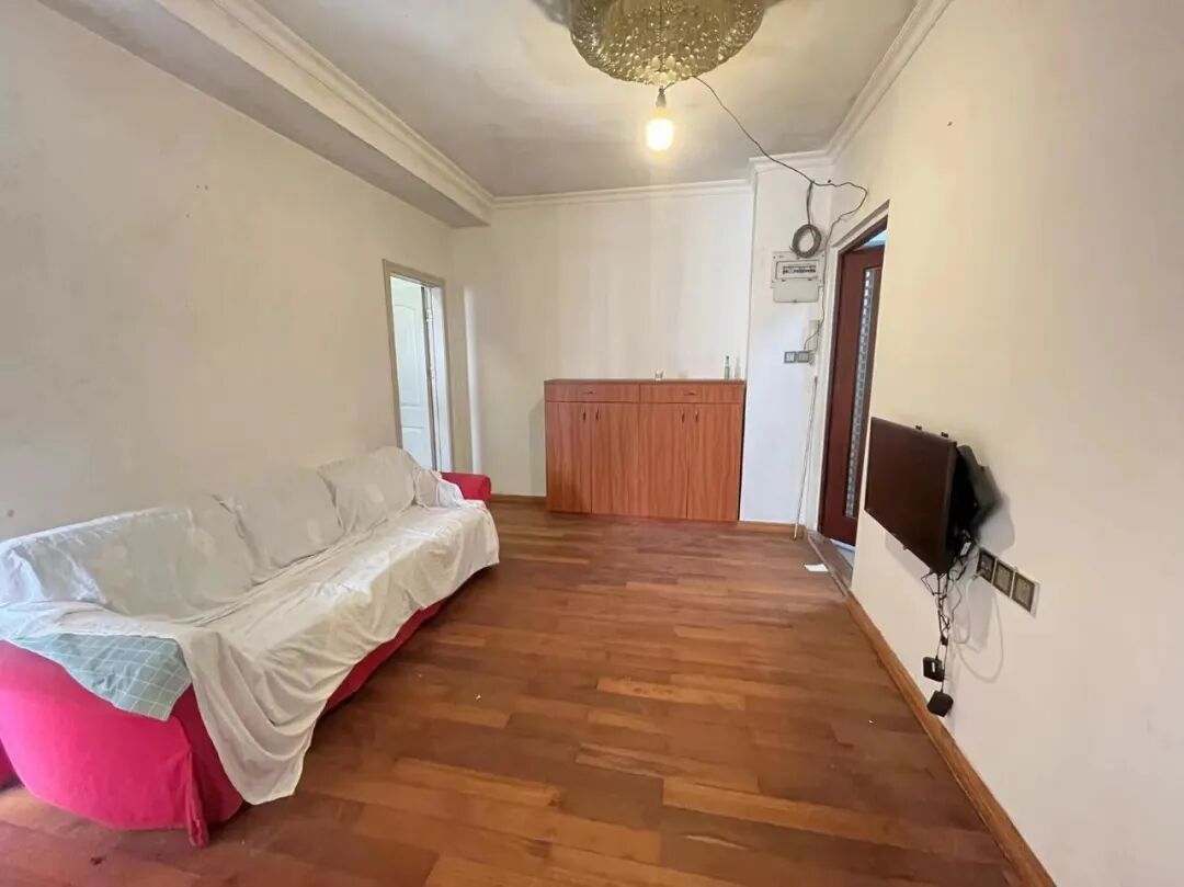 天河北总价488万两房| 金田花苑，69平两房，过五年*、无占学位、无贷款