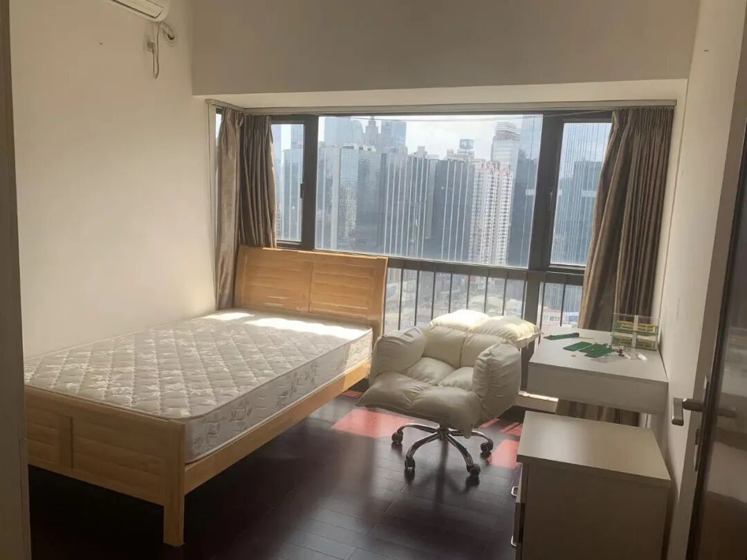 天河北总价750万两房 | 保利中辰广场，83平，花园小区、近地铁！