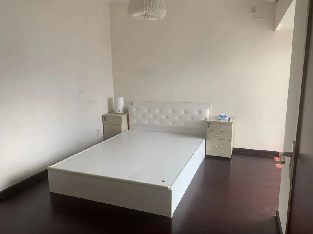 天河北总价750万两房 | 保利中辰广场，83平，花园小区、近地铁！