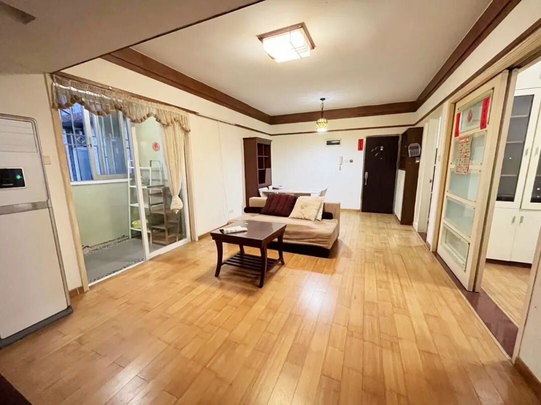 天河北总价840三房|  穗园小区，101平三房，无占学位、无贷款、诚心出售