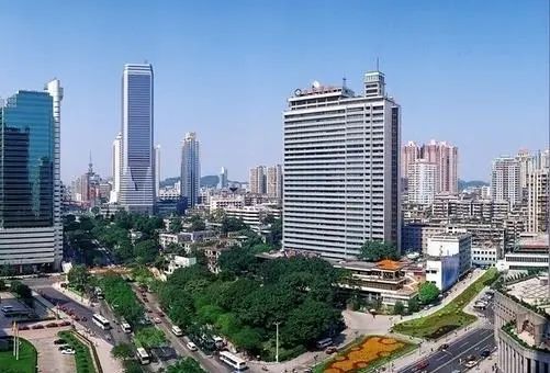 天河千万豪宅【合景臻颐府】全面封顶，网签均价9.4万/平！