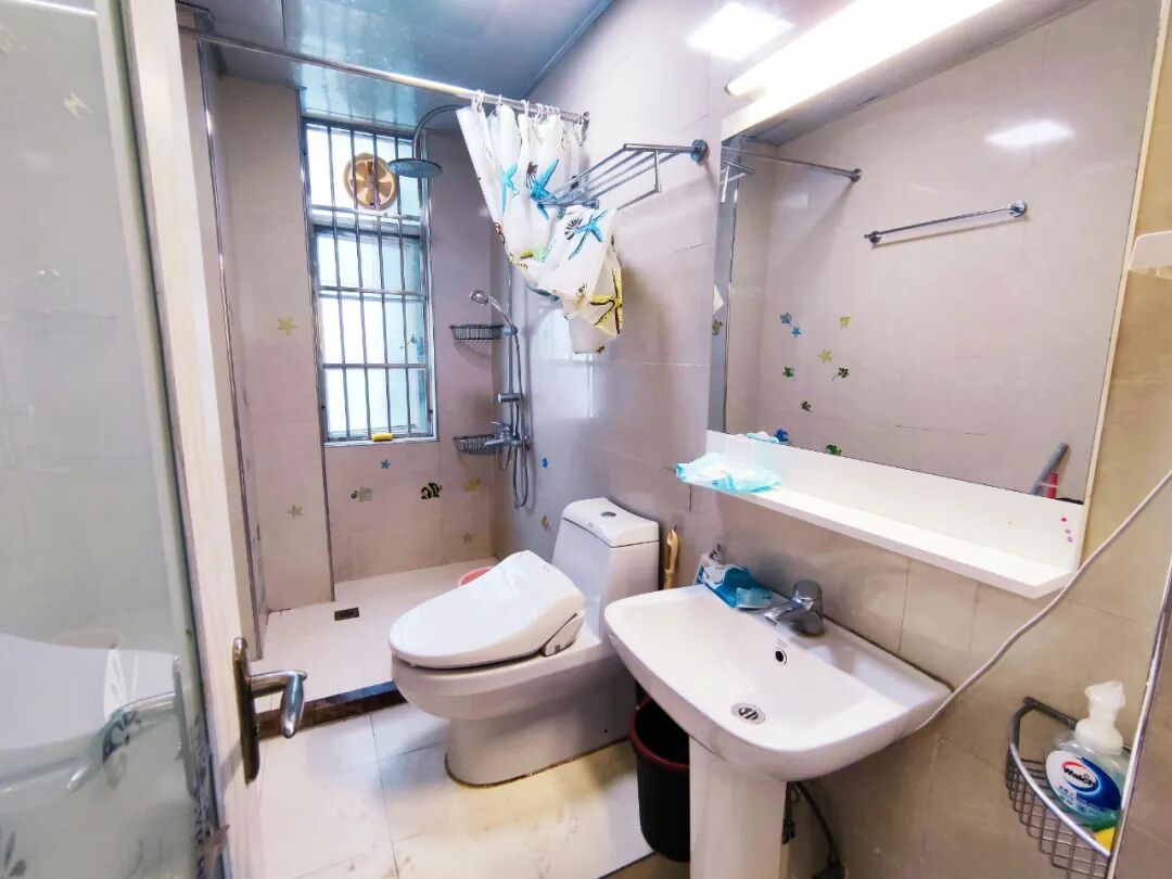 天河北二手房【龙口小区】102平，总价678万！