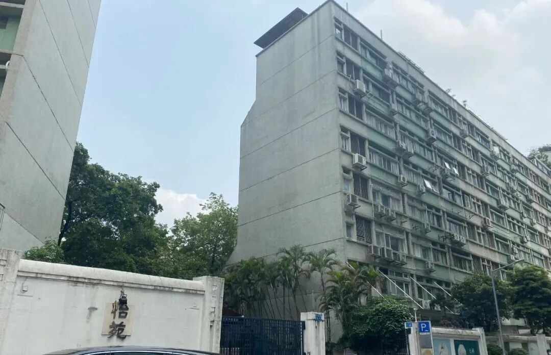 天河北二手房出售，怡苑，109平方，仅售850万！